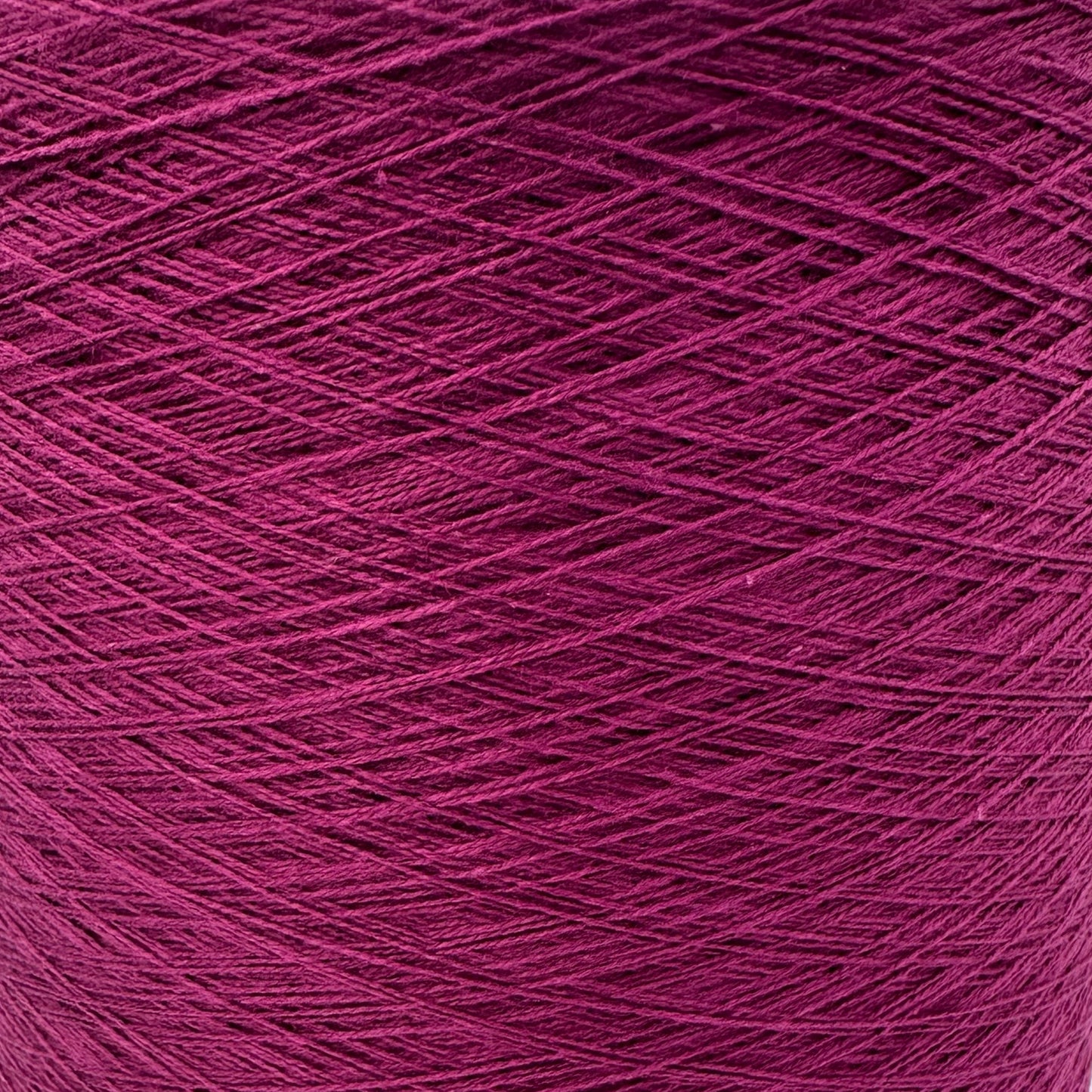 Garnkone mit der Farbe Brombeere, Bobbel Kone, Uni Farbe