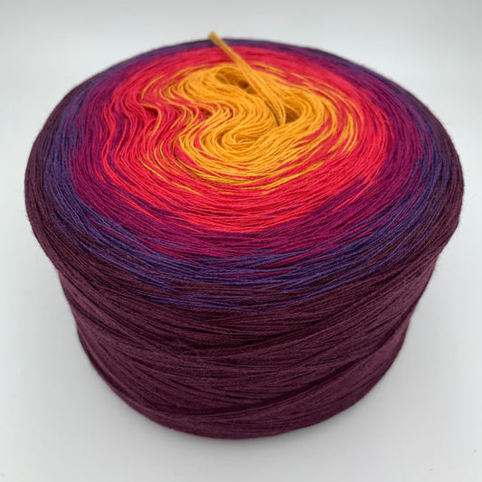 Farbverlauf Bobbel von innen nach aussen Gelb, dann Rot und Lilatöne