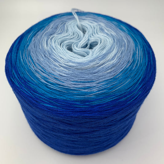 Farbverlauf Bobbel von innen nach aussen in dunkler werdenden Blautönen