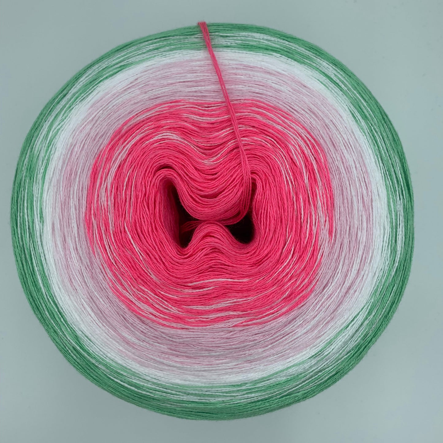 Farbverlauf Bobbel von innen nach aussen in Pink, Weis und Grün