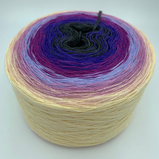 Farbverlauf Bobbel von innen nach aussen Anthrazit, verschiedene Lilatöne und Gelb