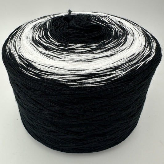 Farbverlauf Bobbel innen Schwarz dann Weiß und wieder Schwarz