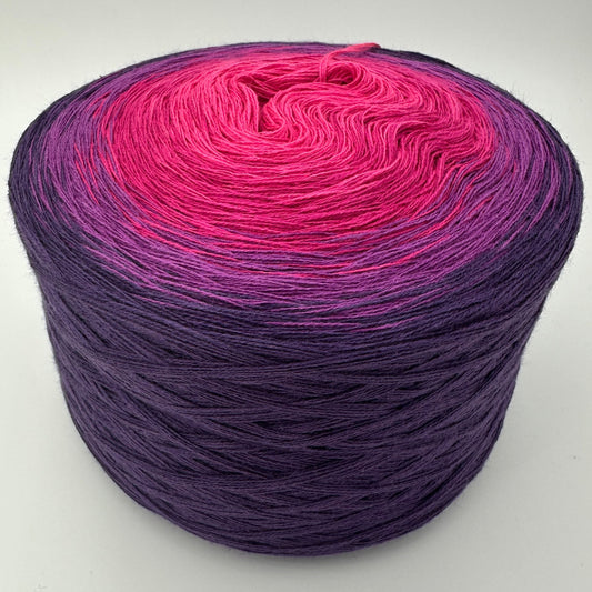 Farbverlauf Bobbel von innen nach aussen in dunkler werdendne Pink- und Lilatönen