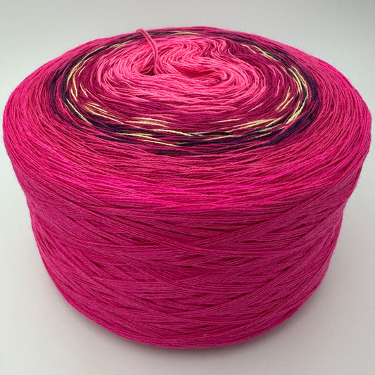 Farbverlauf Bobbel in verschiedenen Rosa und Rottönen sowie etwas Lila und Gelb