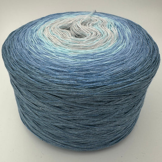 Farbverlauf Bobbel von innen nach aussen in Grau und dunkler werdenden Blautönen