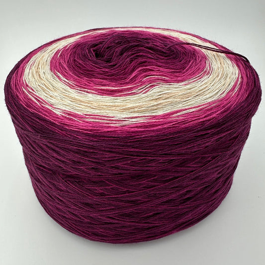Farbverlauf von innen nach aussen Rottöne zu Creme und wieder zurück
