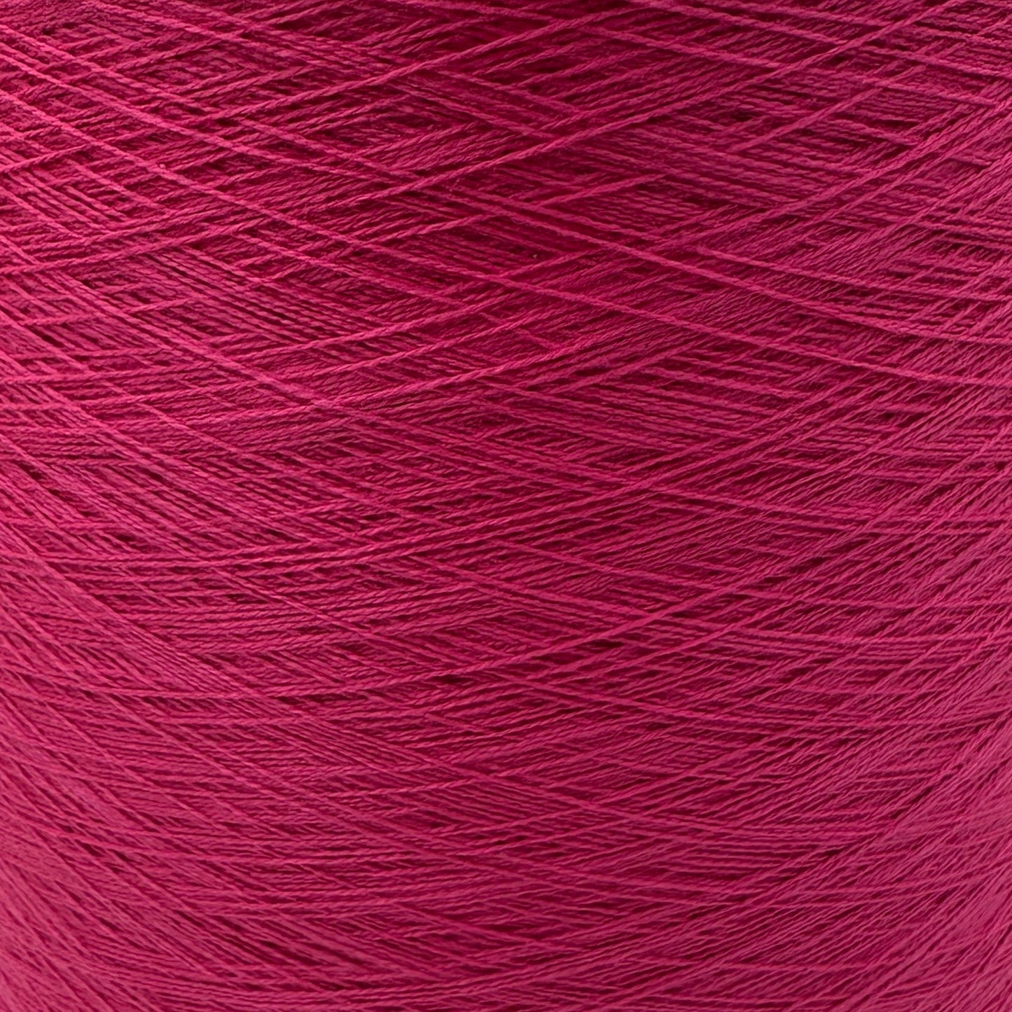 Garnkone mit der Farbe Fuchsia, Bobbel Kone, Uni Farbe