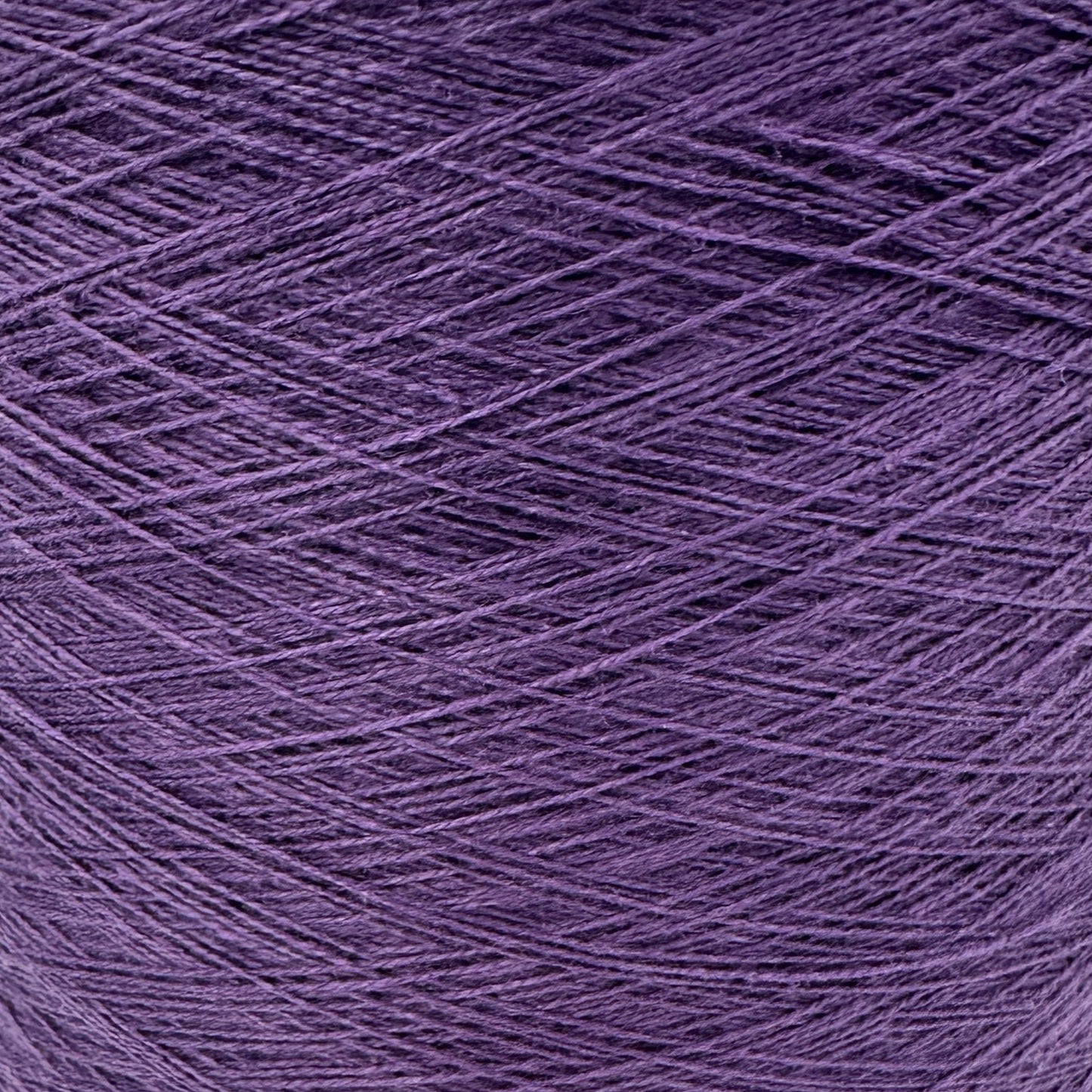 Garnkone mit der Farbe Lila, Bobbel Kone, Uni Farbe