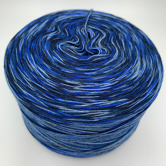 Melierter Bobbel bzw. Mixi in verschiedenen Blautönen