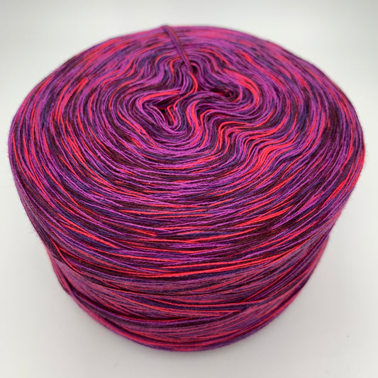 Melierter Bobbel bzw. Mixi in Rot und Lilatönen