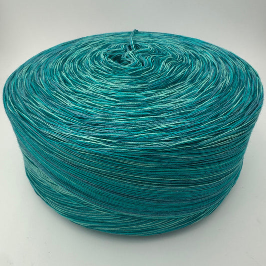 Mixi oder Melierter Bobbel in verschiedenen Grüntönen und einem Creme Faden