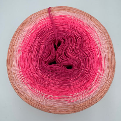 Farbverlauf Bobbel mit nach aussen heller werdenden Ros und Rose