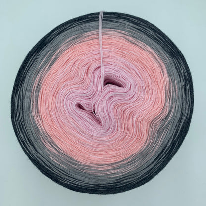 Farbverlauf Bobbel von innen nach aussen in Rose und Grautönen