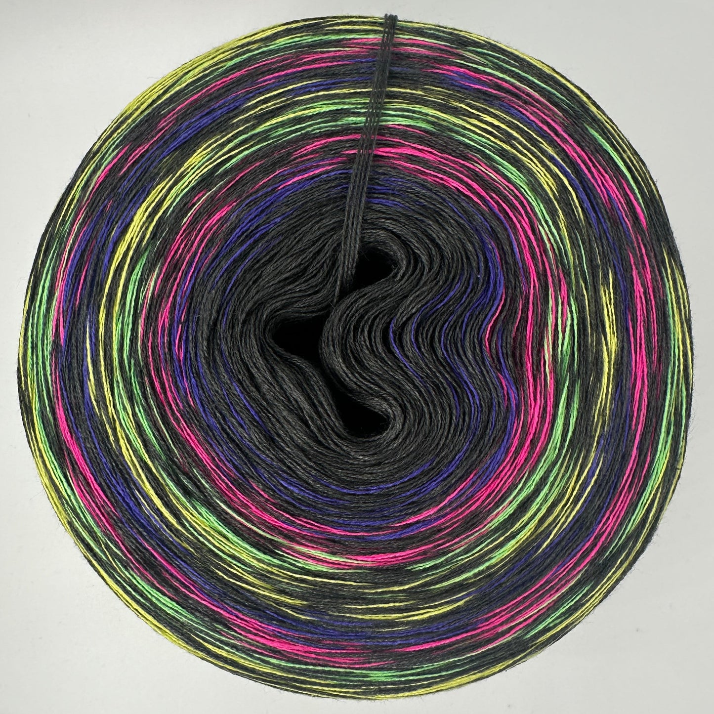Farbverlauf Bobbel von innen nach aussen Grau, Lila, Pink, Grün, Lila, Pink, Grün und Gelb