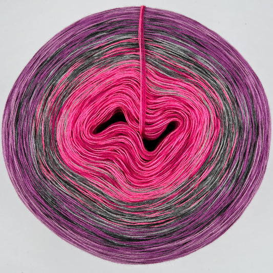 Farbverlauf Bobbel von innen nach aussen Rosa, Grautöne und Lila