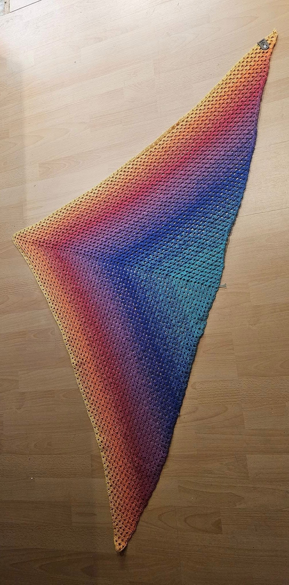 Fertiges Tuch aus dem Farbverlauf Bobbel F521