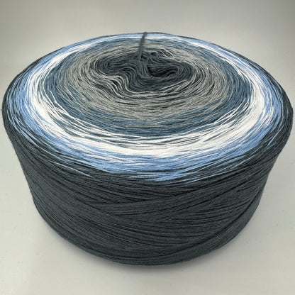 Farbverlauf Bobbel von innen nach aussen Grautöne, Blau, Weis, Blau und Grau