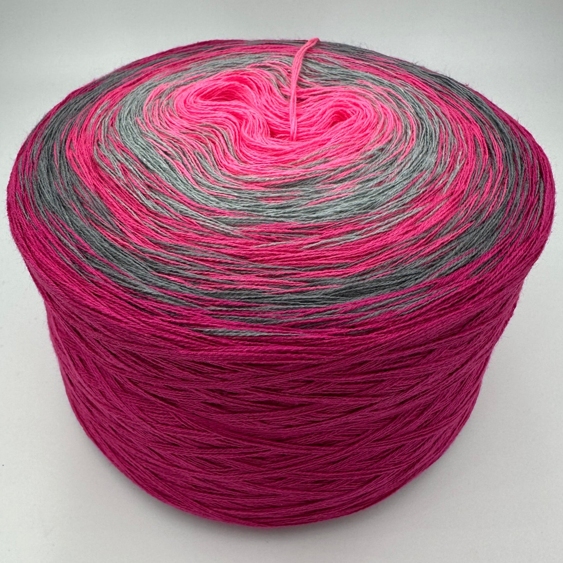 Farbverlauf Bobbel von innen nach aussen Pink, Grau, Lila, Grau, Altrot