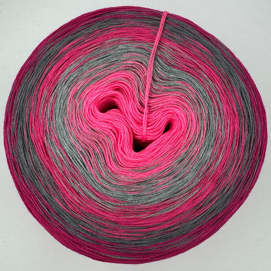 Farbverlauf Bobbel von innen nach aussen Pink, Grau, Lila, Grau, Altrot