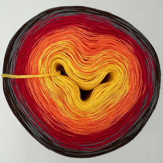 Farbverlauf Bobbel von innen nach aussen Gelb, Orange, Rot, Grau und Braun