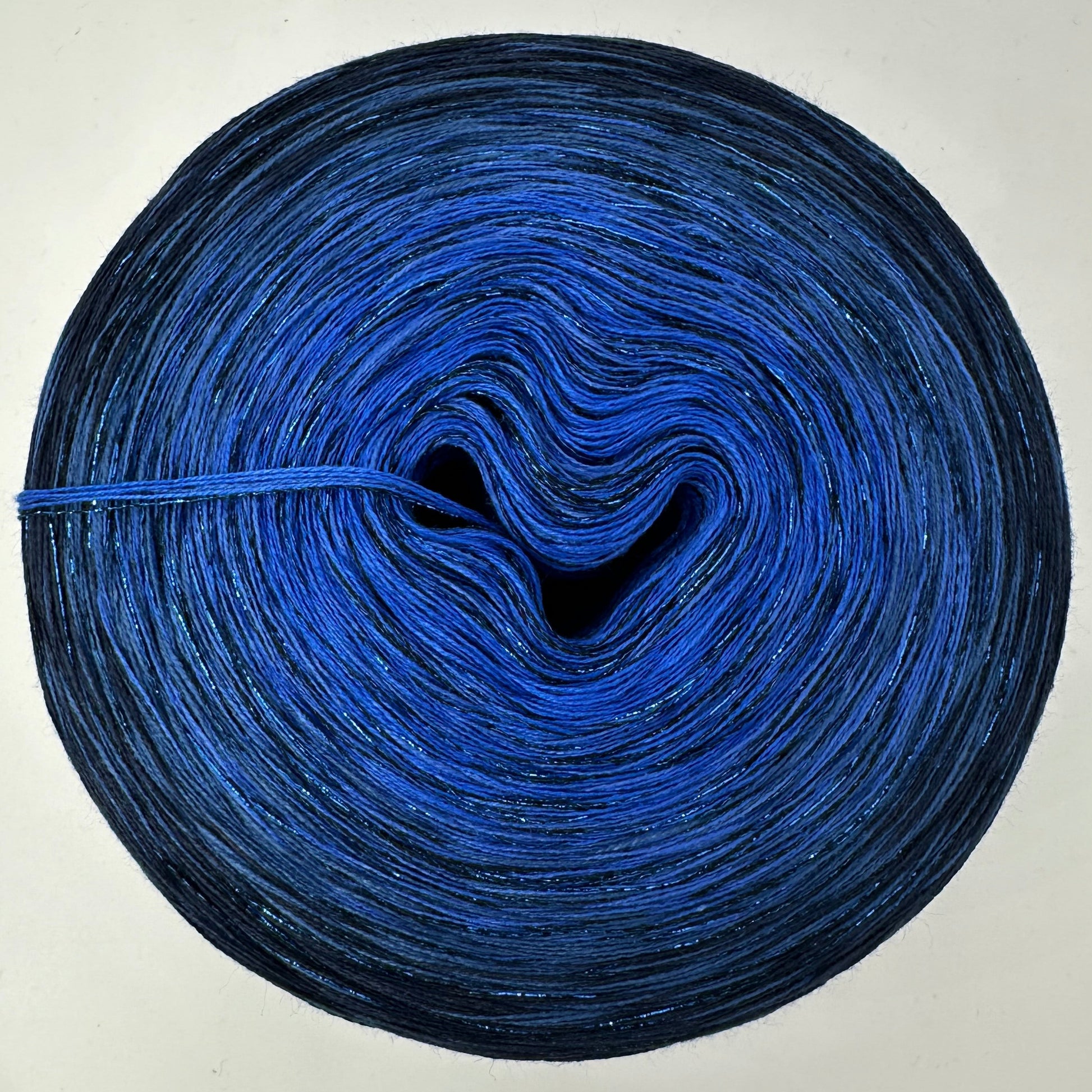 Farbverlauf Bobbel von innen nach aussen in dunkler werdenden Blautönen