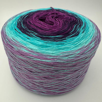 Farbverlauf Bobbel von innen nach aussen Lila, Dunkellila, Türkis, Hellblau und nochmal Lila