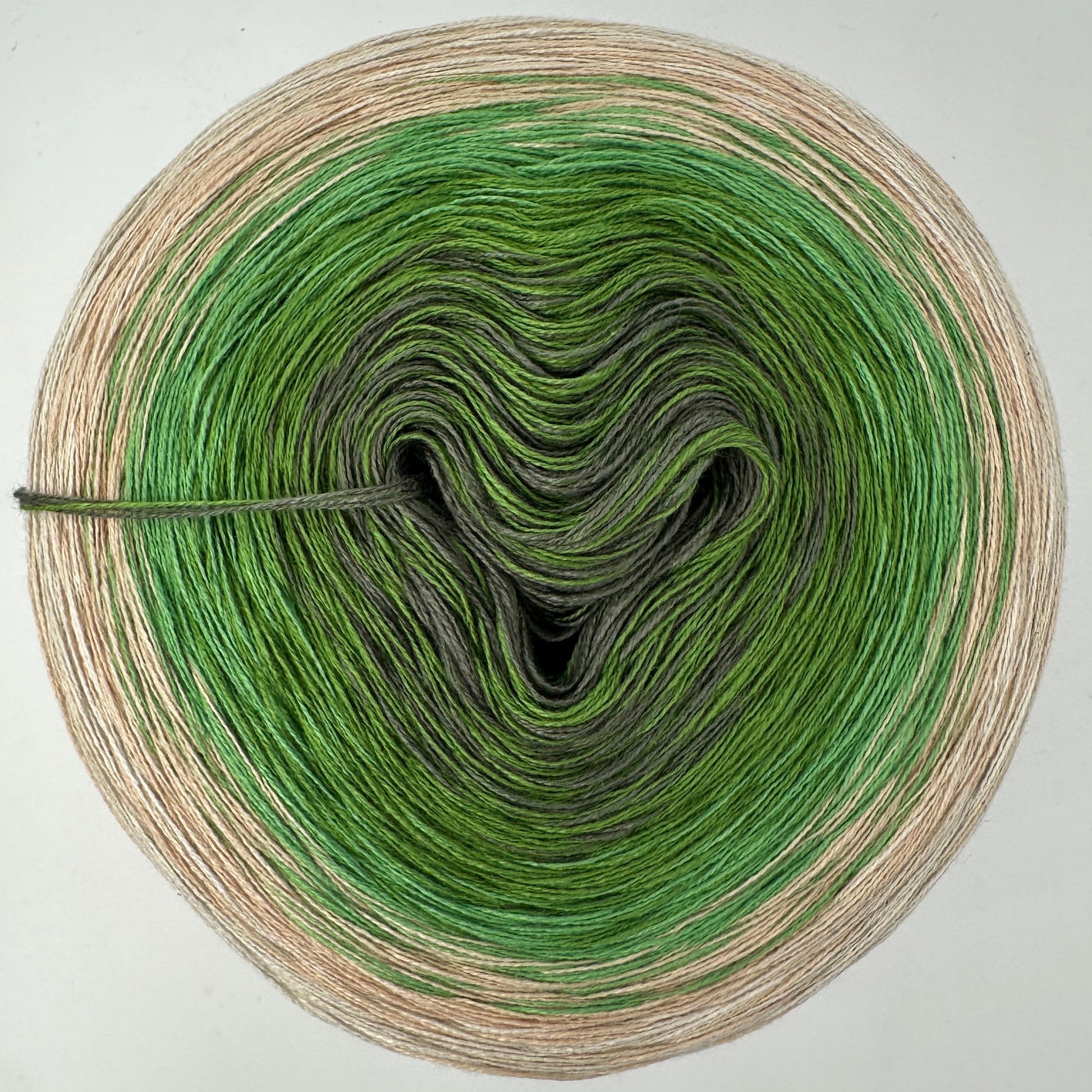 Farbverlauf Bobbel innen verschiedene Grüntöne und aussen Ockertöne