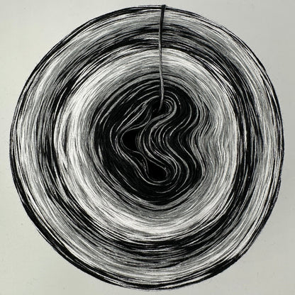 Farbverlauf Bobbel von innen nach aussen Schwarz, Grau, Weiß, Schwarz, Grau, Weiß und Schwarz