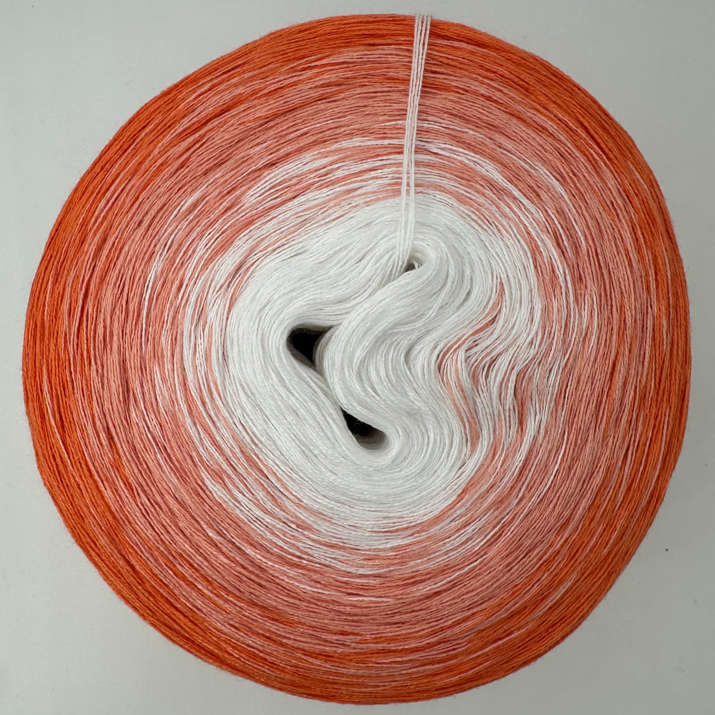 Farbverlauf Bobbel innen Weiß gefolgt von dunkler werdenden Orangetönen