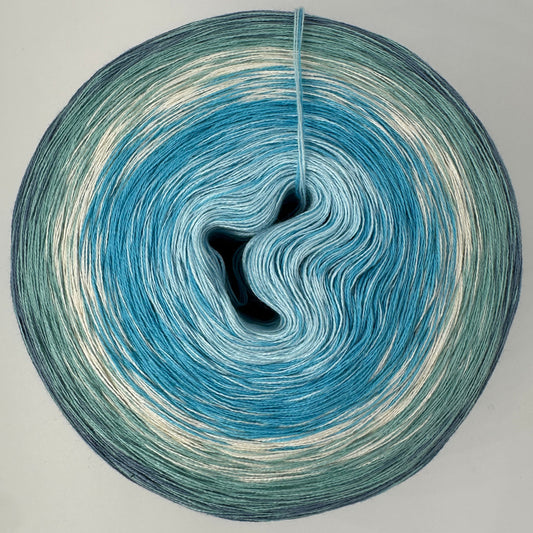 Farbverlauf Bobbel von innen nach aussen Hellblau, Blau, Creme, Grün und Dunkelgrün