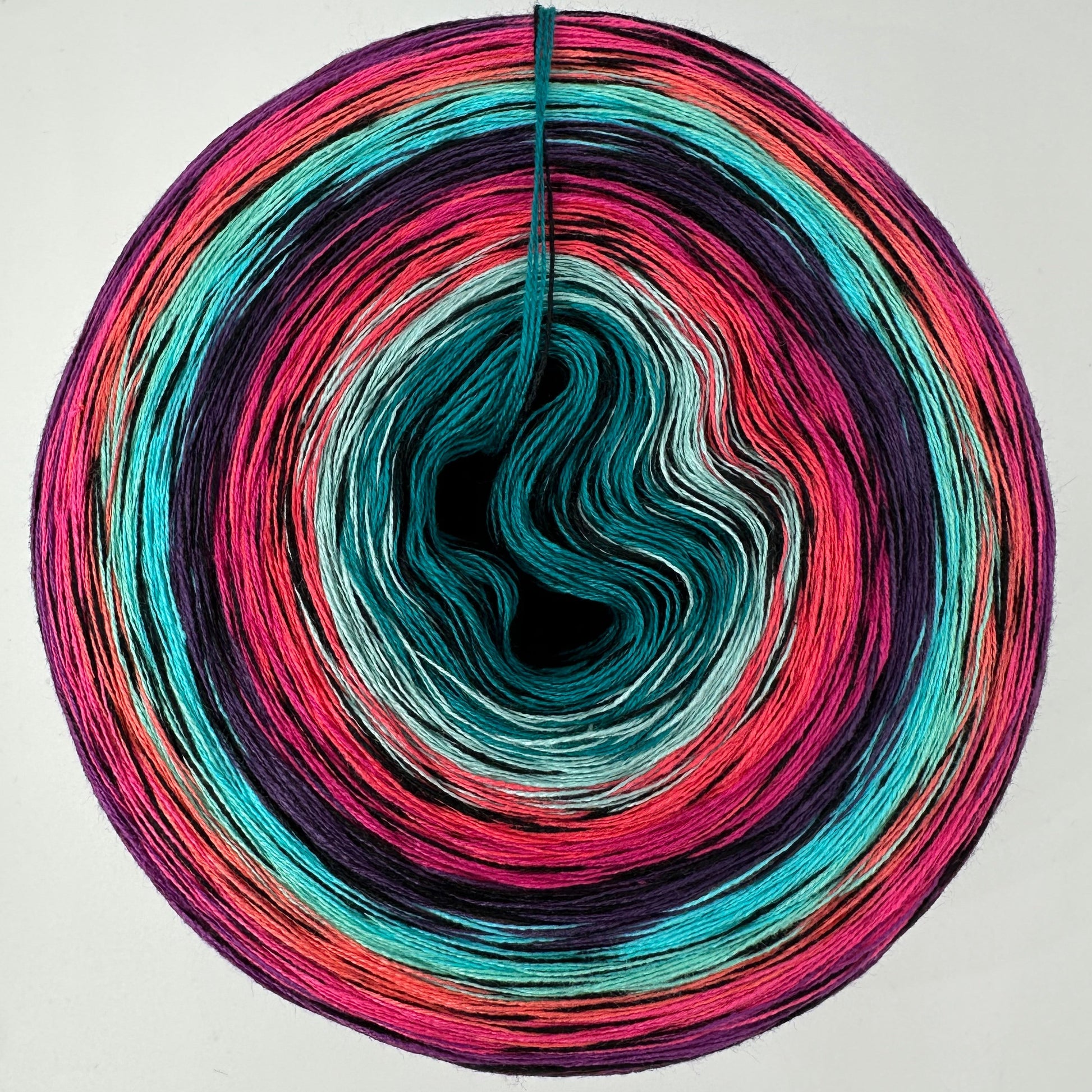 FDarbverlauf Bobbel von innen nach aussen dunkeltürkis, hellgrün, orange, rot, lila, anthrazit und nochmal von vorn