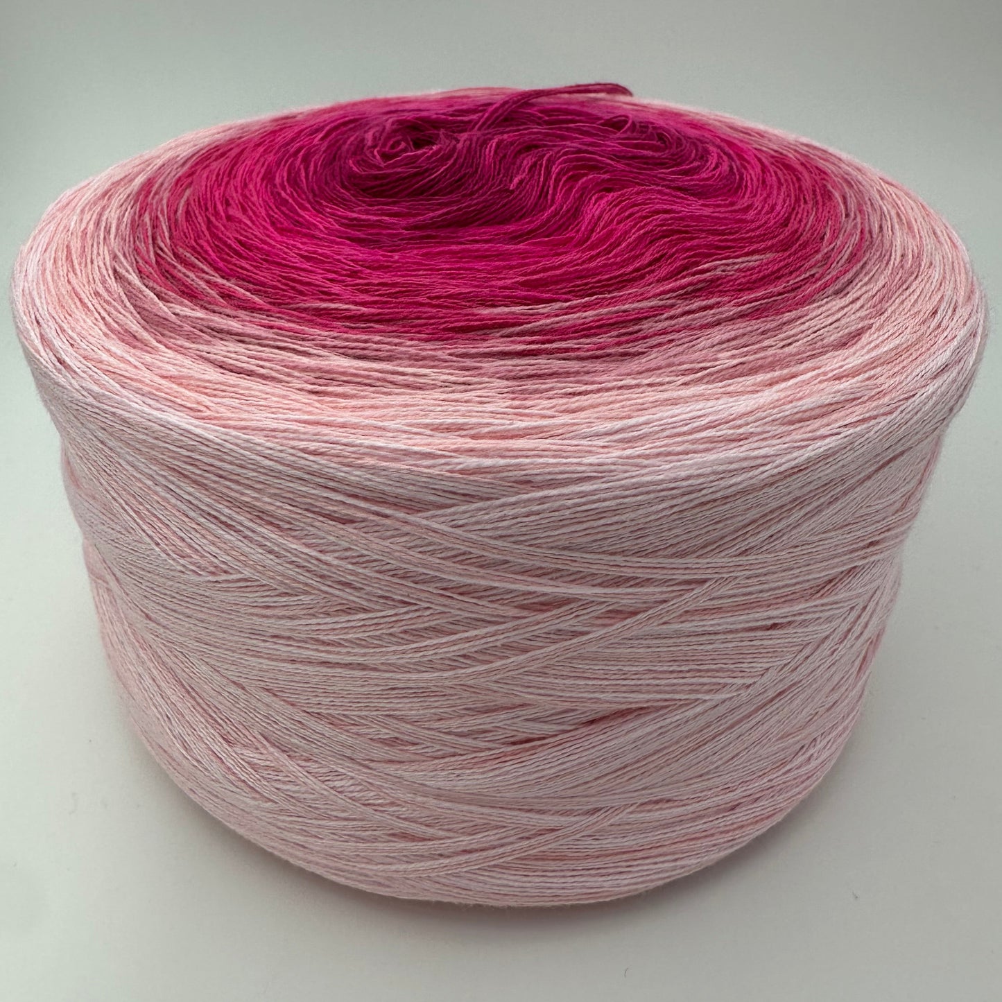 Farbverlauf Bobbel von innen nach aussen in heller werdenden Pink- und Rosatönen