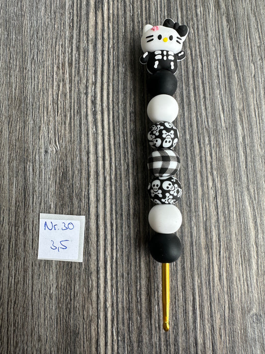 Häkelnadel Nr. 30 // Black Kitty Gr. 3,5