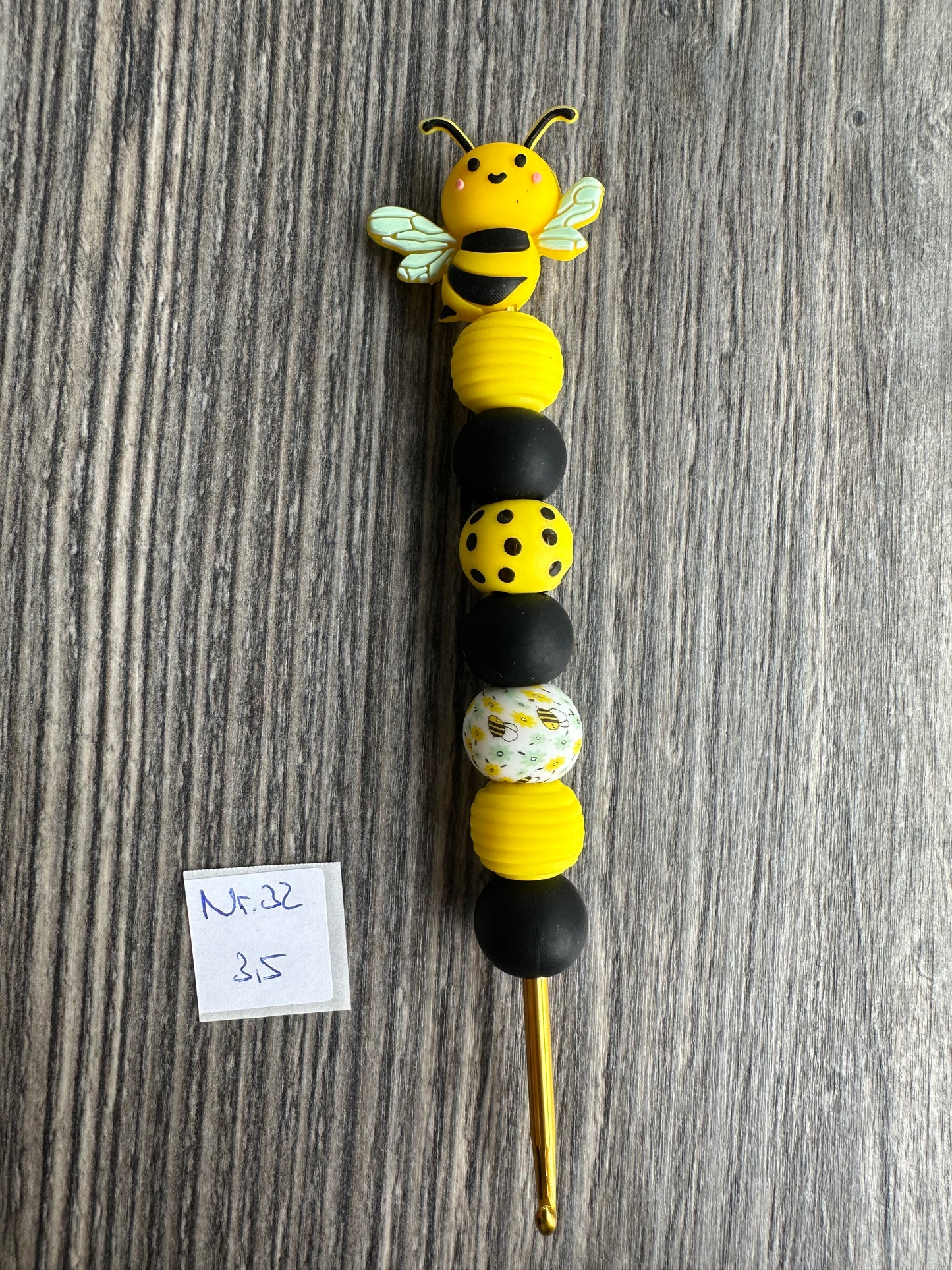 Häkelnadel Nr. 32 // Biene Gr. 3,5