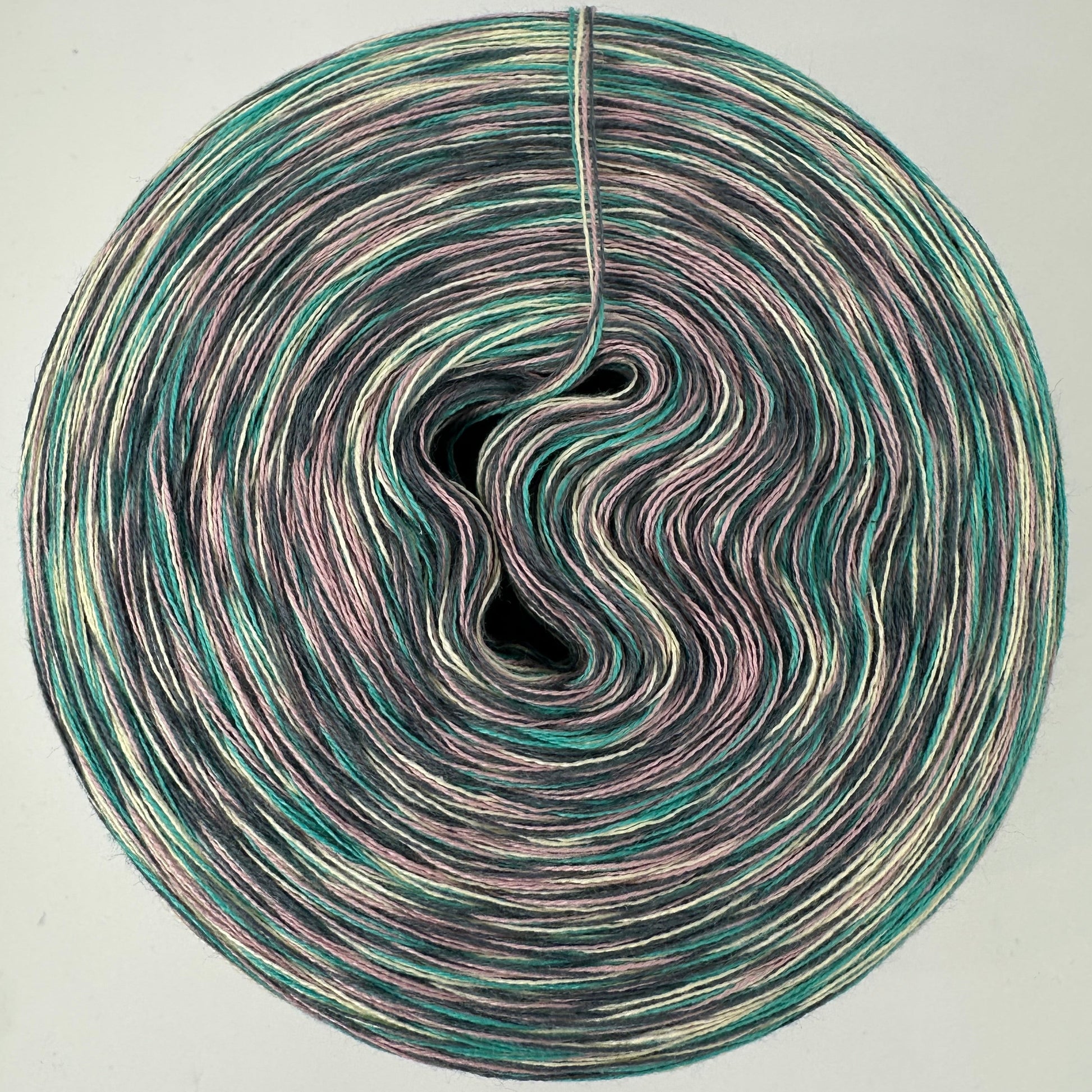 Melierter Bobbel bzw. Mixi in den Farben Quarz, Gelb, Grün und dunkelgrau