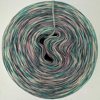 Melierter Bobbel bzw. Mixi in den Farben Quarz, Gelb, Grün und dunkelgrau